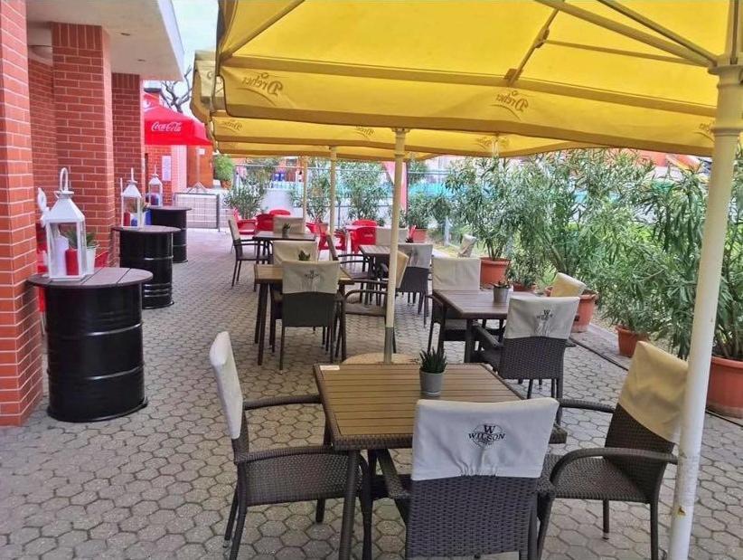 Cvse Clubhaz Es Panzio Bed & Breakfast Cegléd Екстериор снимка
